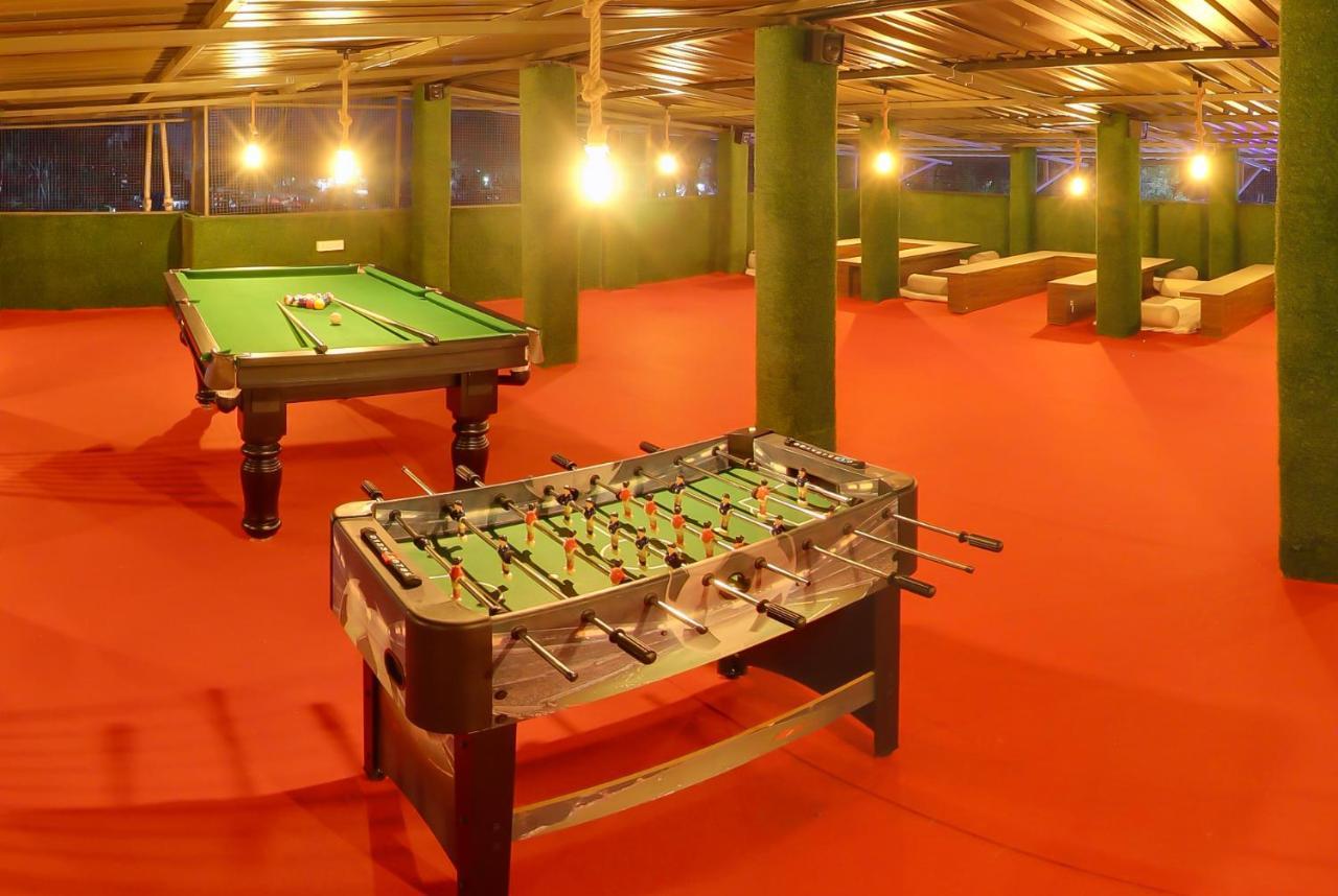 Hotel Rain Sky Inn Lonavala Bagian luar foto